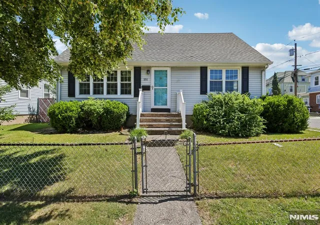 Homes for sale in East Rutherford, NJ | 251 Main St, East Rutherford, NJ 07073 | MLS# 26021303