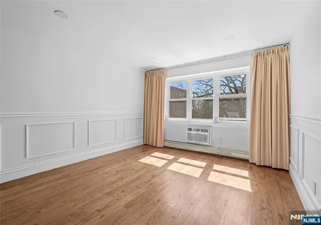Homes for sale in Hackensack, NJ | 25 Jefferson St #4E, Hackensack, NJ 07601 | MLS# 26021309