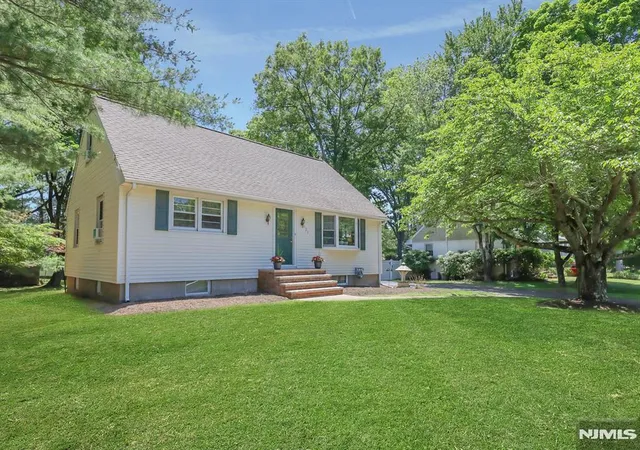 Photo 2 of Sale Pending at 123 Chapel Rd, Mahwah, NJ 07430 | MLS# 26021325 | Listing updated on 2026-06-26