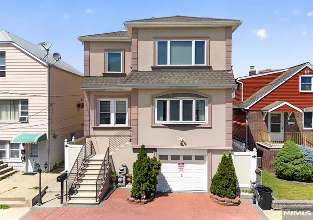 Homes for sale in Cliffside Park, NJ | 3 Prospect Ave, Cliffside Park, NJ 07010 | MLS# 26021348
