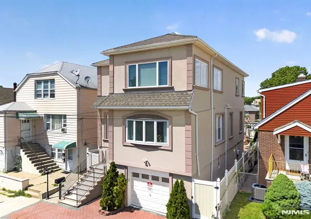Homes for sale in Cliffside Park, NJ | 3 Prospect Ave, Cliffside Park, NJ 07010 | MLS# 26021348