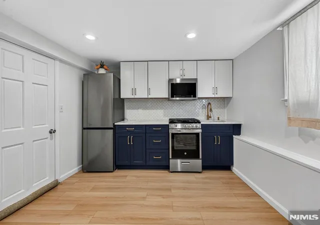 Homes for sale in Cliffside Park, NJ | 3 Prospect Ave, Cliffside Park, NJ 07010 | MLS# 26021348