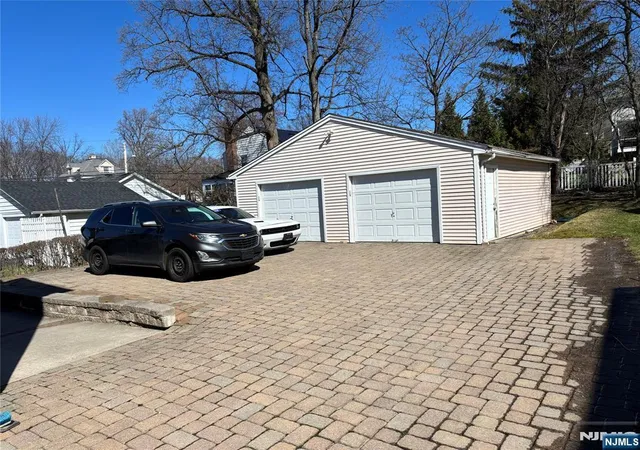 2nd image of 17 Garrett St, Cedar Grove, NJ 07009 | MLS# 26021370