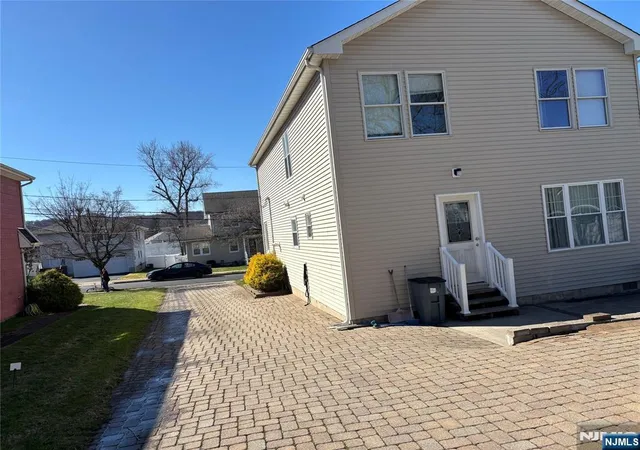 3rd image of 17 Garrett St, Cedar Grove, NJ 07009 | MLS# 26021370