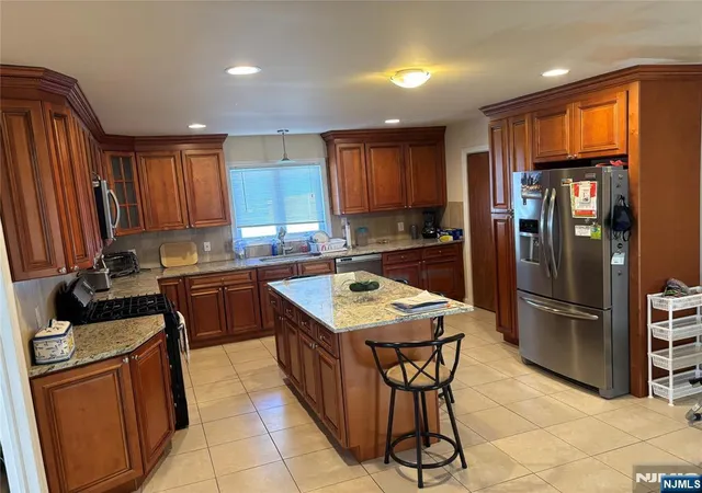 4th image of 17 Garrett St, Cedar Grove, NJ 07009 | MLS# 26021370