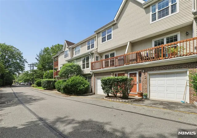 2nd image of 1415 Teresa Dr #8212, Fort Lee, NJ 07024 | MLS# 26021372