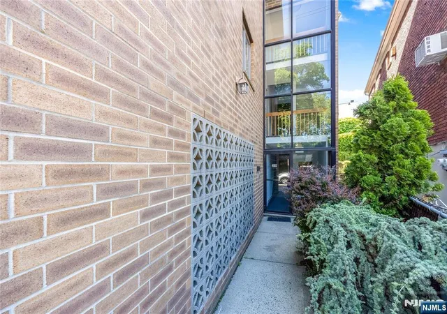 2nd image of 319 Gorge Rd, Cliffside Park, NJ 07010