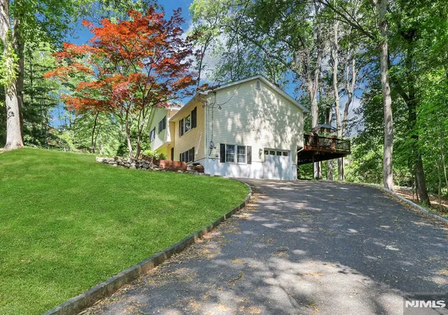 Homes for sale in River Vale, NJ | 598 Whitenack Rd, River Vale, NJ 07675 | MLS# 26021403