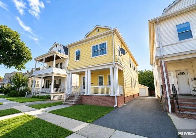 Homes for sale in Bloomfield, NJ | 83 Berkeley Ave, Bloomfield, NJ 07003 | MLS# 26021408