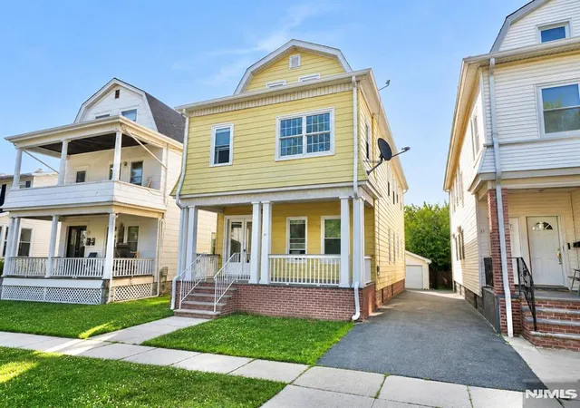 Homes for sale in Bloomfield, NJ | 83 Berkeley Ave, Bloomfield, NJ 07003 | MLS# 26021408