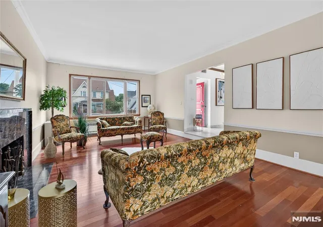 image of 25 Cresthill Ave, Clifton, NJ 07012 | MLS# 26021423