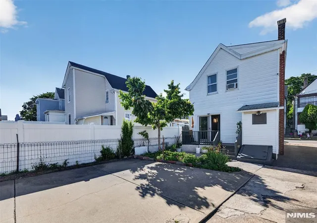 23rd image of 13 Sherman Pl, Clifton, NJ 07011 | MLS# 26021431