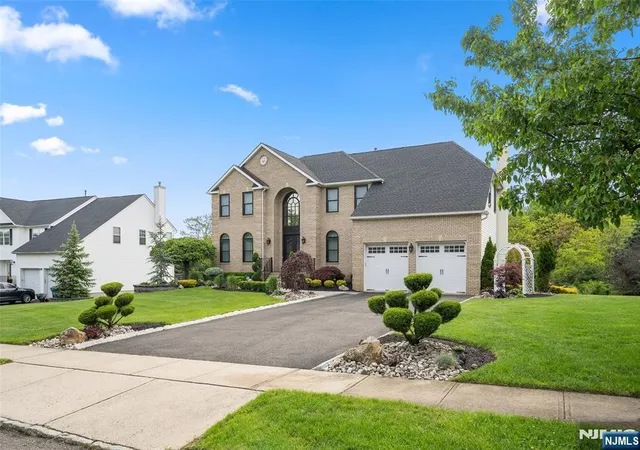Homes for sale in Monroe, NJ | 6 Christinalynn Dr, Monroe, NJ 08831 | MLS# 26021464
