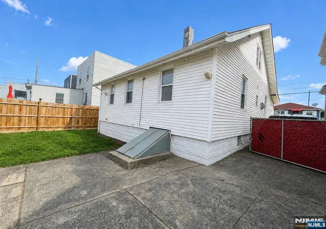 Homes for sale in North Bergen, NJ | 1701 78Th St, North Bergen, NJ 07047 | MLS# 26021470