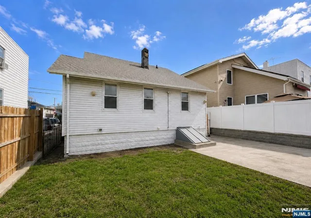 Homes for sale in North Bergen, NJ | 1701 78Th St, North Bergen, NJ 07047 | MLS# 26021470