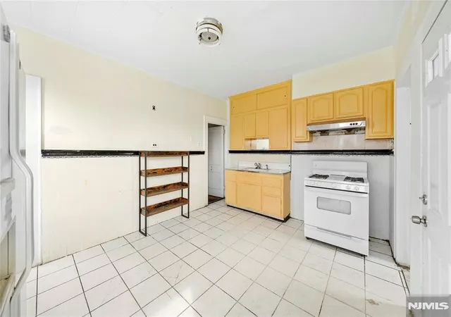 5th image of 457 7Th, Newark, NJ 07107 | MLS# 26021485