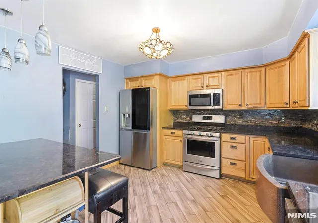 5th image of 15 Orchid Ct, Deptford, NJ 08096 | MLS# 26021494