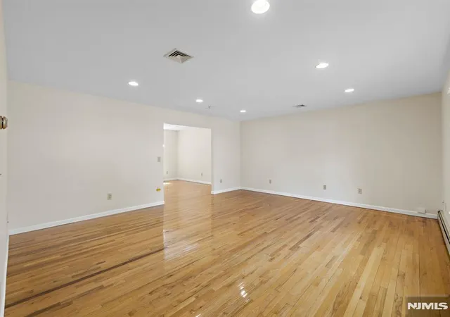 Homes for sale in Cresskill, NJ | 401 11Th St, Cresskill, NJ 07626 | MLS# 26021509