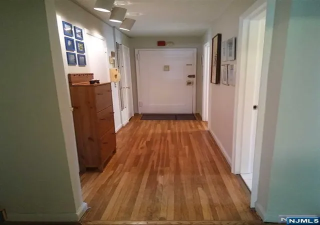 Photo 2 of Condo for sale at 2350 Linwood Ave #1D, Fort Lee, NJ 07024 | MLS# 26021553 | Listing updated on 2026-08-25