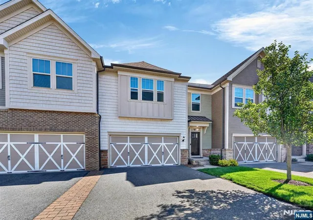 Homes for sale in Woodcliff Lake, NJ | 18 Winfield Dr #802, Woodcliff Lake, NJ 07677 | MLS# 26021554