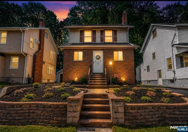 Photo 1 of Sale Pending at 786 Broad St, Bloomfield, NJ 07003 | MLS# 26021570 | Listing updated on 2026-08-28