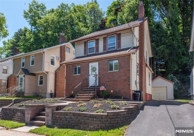 Homes for sale in Bloomfield, NJ | 786 Broad St, Bloomfield, NJ 07003 | MLS# 26021570