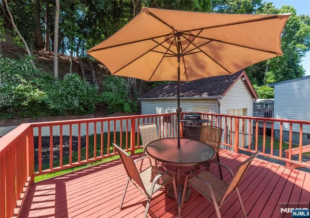 Photo 3 of Sale Pending at 786 Broad St, Bloomfield, NJ 07003 | MLS# 26021570 | Listing updated on 2026-08-28