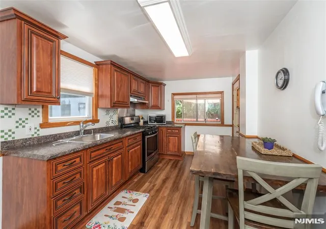 Homes for sale in Bloomfield, NJ | 786 Broad St, Bloomfield, NJ 07003 | MLS# 26021570