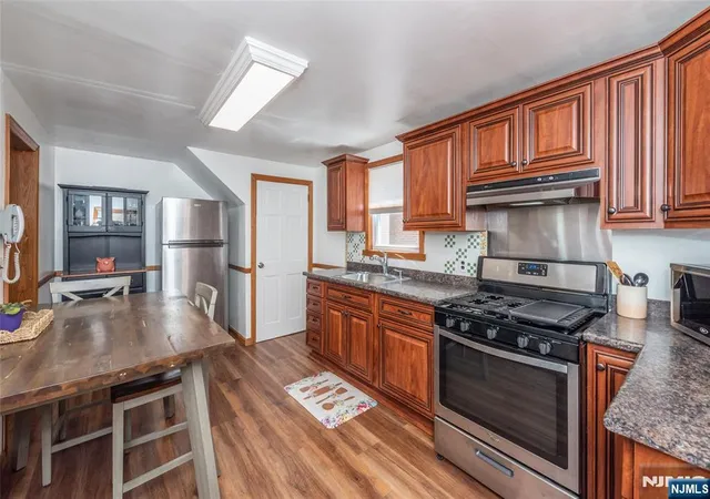 Photo 4 of Sale Pending at 786 Broad St, Bloomfield, NJ 07003 | MLS# 26021570 | Listing updated on 2026-08-28