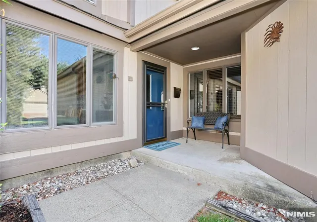 Homes for sale in Wyckoff, NJ | 504 Aspen Ln #5042, Wyckoff, NJ 07481 | MLS# 26021580