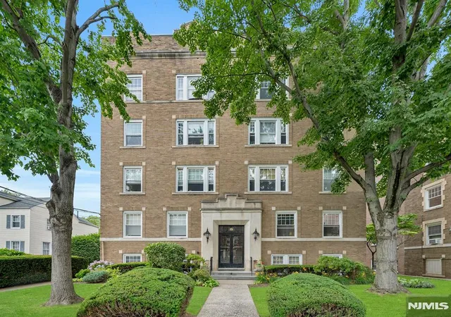 Homes for sale in Bloomfield, NJ | 55 Park Ave #46, Bloomfield, NJ 07003 | MLS# 26021618
