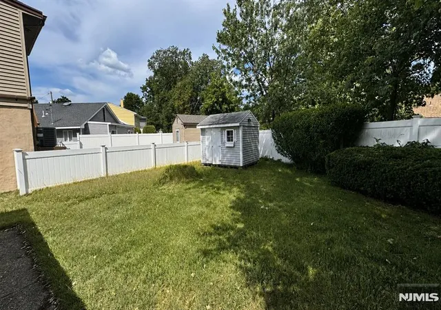 Homes for sale in Rochelle Park, NJ | 70 Hahn Ave, Rochelle Park, NJ 07662 | MLS# 26021669