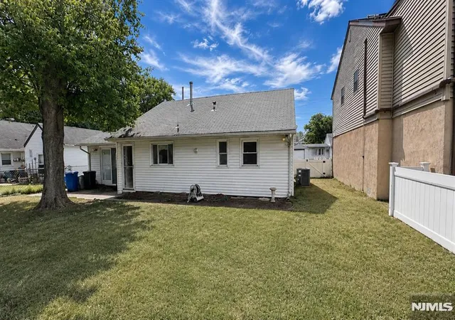 Homes for sale in Rochelle Park, NJ | 70 Hahn Ave, Rochelle Park, NJ 07662 | MLS# 26021669