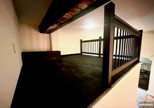3rd image of 51 Myrtle Ave, Edgewater, NJ 07107