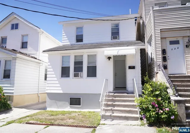 Homes for sale in Cliffside Park, NJ | 222 Riverview Pl, Cliffside Park, NJ 07010 | MLS# 26021714