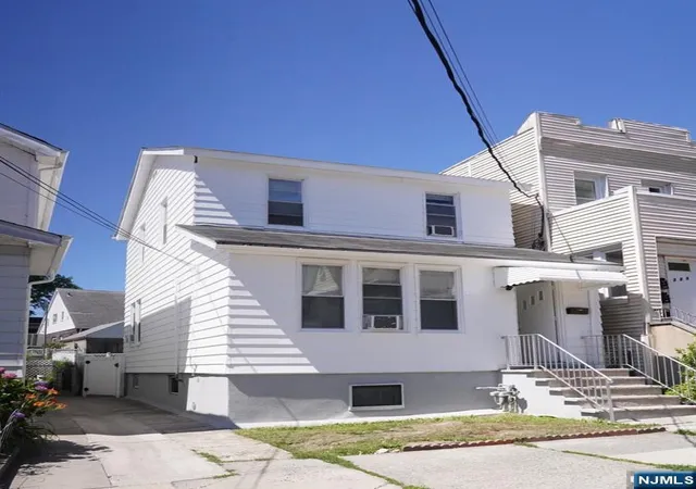 Homes for sale in Cliffside Park, NJ | 222 Riverview Pl, Cliffside Park, NJ 07010 | MLS# 26021714