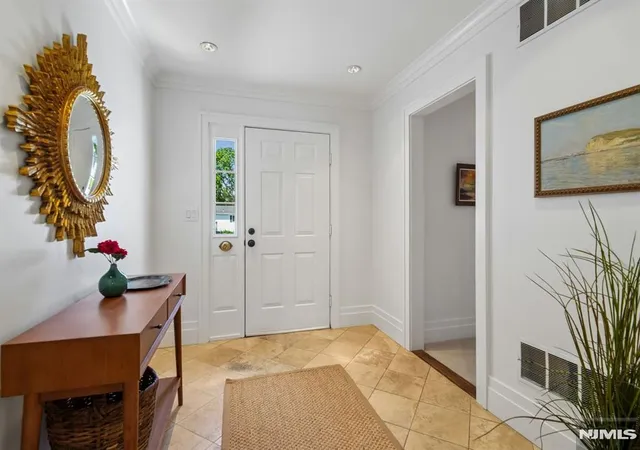 2nd image of 658 Ridgewood Rd #C0001, Maplewood, NJ 07040 | MLS# 26021720