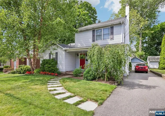 Photo 3 of Sale Pending at 11 Woodward Ave, Bloomingdale, NJ 07403 | MLS# 26021733 | Listing updated on 2026-09-17