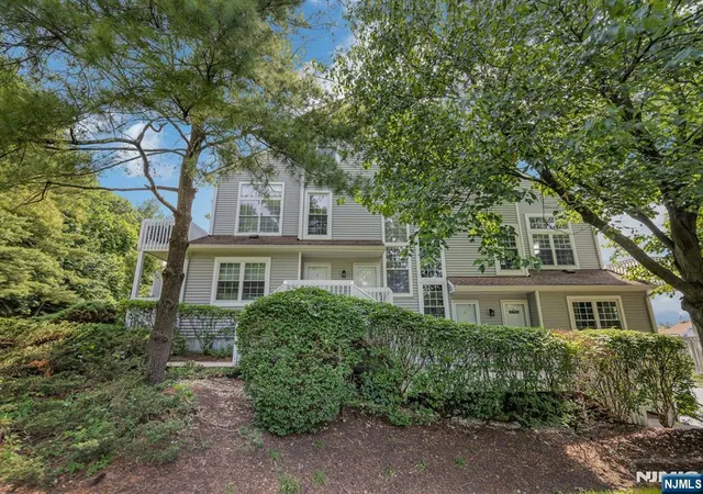 Homes for sale in Englewood, NJ | 7 Eagles Notch Dr #4, Englewood, NJ 07631 | MLS# 26021736