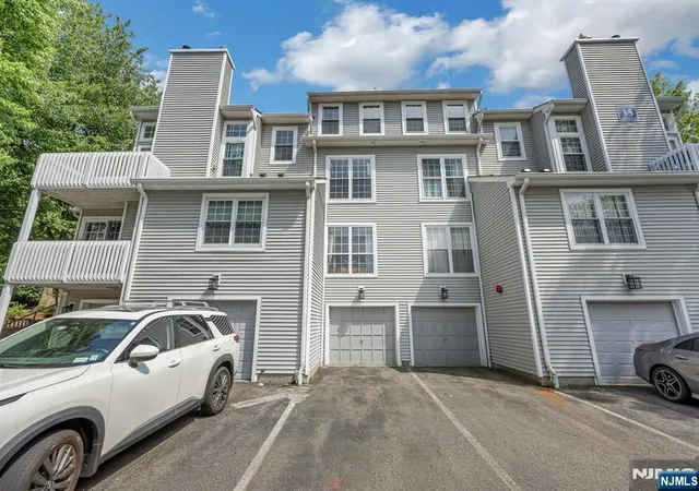 Homes for sale in Englewood, NJ | 7 Eagles Notch Dr #4, Englewood, NJ 07631 | MLS# 26021736