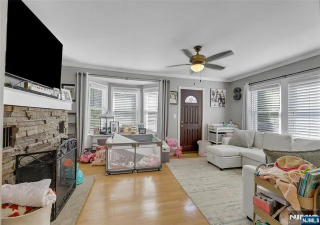 Homes for sale in Pompton Lakes, NJ | 20 Harding Ave, Pompton Lakes, NJ 07442 | MLS# 26021765