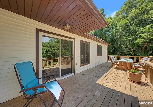 5th image of 829 Ramapo Valley Rd, Oakland, NJ 07436 | MLS# 26021777