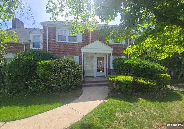 Homes for sale in Maplewood, NJ | 152 Boyden Ave #A, Maplewood, NJ 07040 | MLS# 26021778