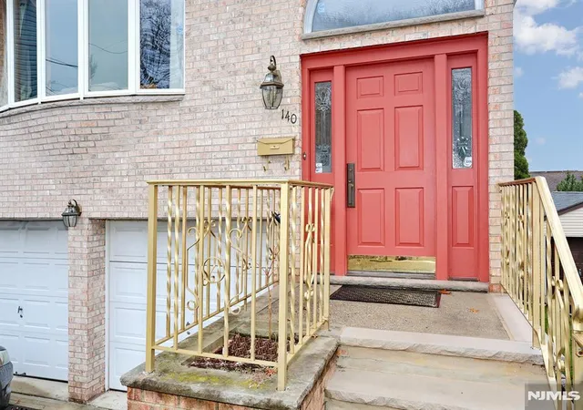 Homes for sale in Hasbrouck Heights, NJ | 140 Prospect St, Hasbrouck Heights, NJ 07604 | MLS# 26021791
