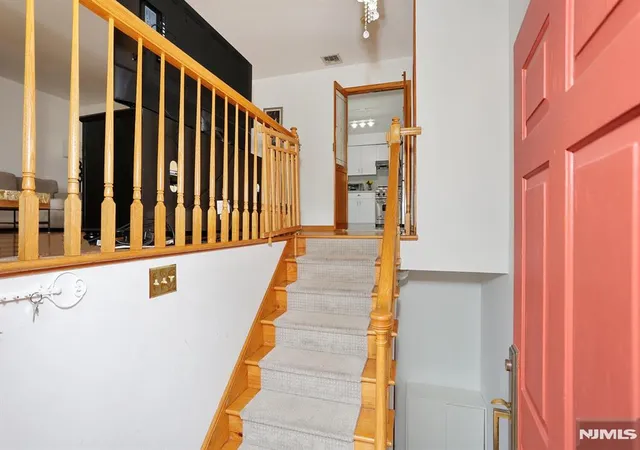 Homes for sale in Hasbrouck Heights, NJ | 140 Prospect St, Hasbrouck Heights, NJ 07604 | MLS# 26021791