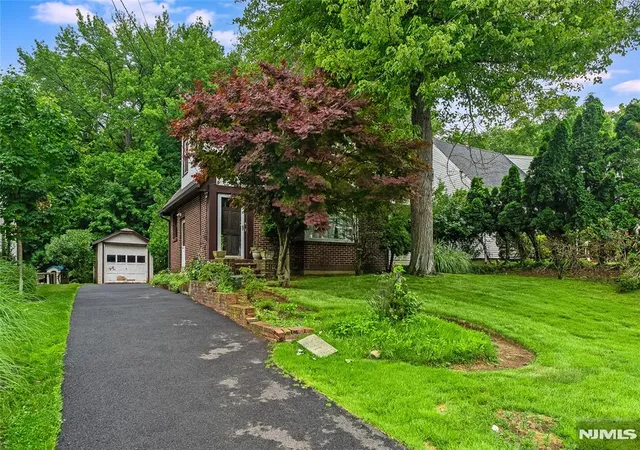 Homes for sale in Teaneck, NJ | 619 Maitland Ave, Teaneck, NJ 07666 | MLS# 26021793