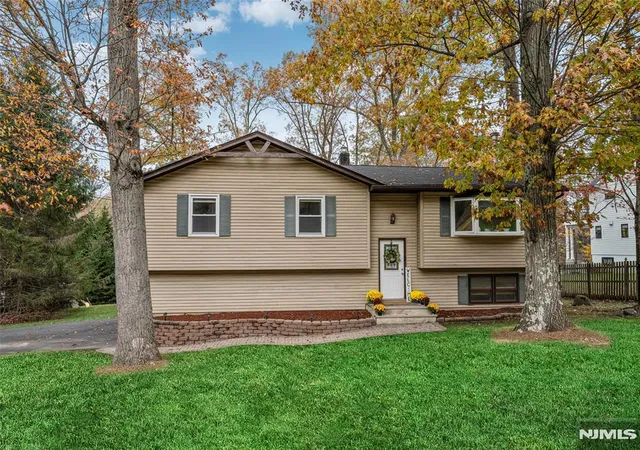 36th image of 41 Shongum Rd, Randolph, NJ 07869 | MLS# 26021805