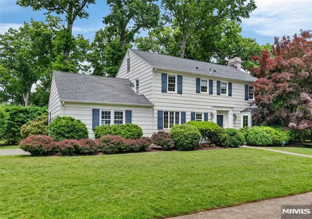 Homes for sale in Ridgewood, NJ | 241 Avondale Rd, Ridgewood, NJ 07450 | MLS# 26021809