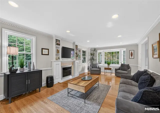 Homes for sale in Ridgewood, NJ | 241 Avondale Rd, Ridgewood, NJ 07450 | MLS# 26021809