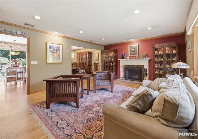 Homes for sale in Wyckoff, NJ | 507 Terhune Ter, Wyckoff, NJ 07481 | MLS# 26021895